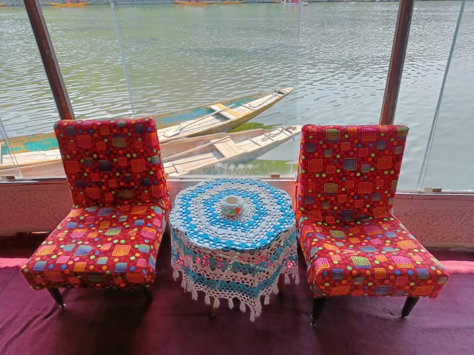 Hotel Island Srinagar  Bagian luar foto